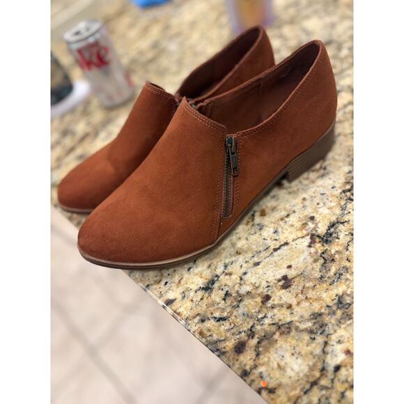 American Eagle Womens Size 9 Brown Low Block Heel Ankle Booties Side Zipper - Picture 5 of 7